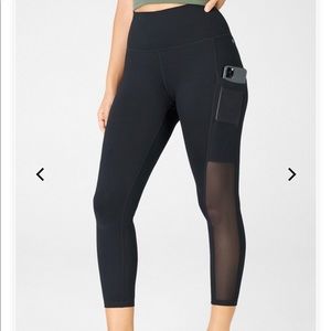 Fabletics Mila High-Waisted Pocket Capri